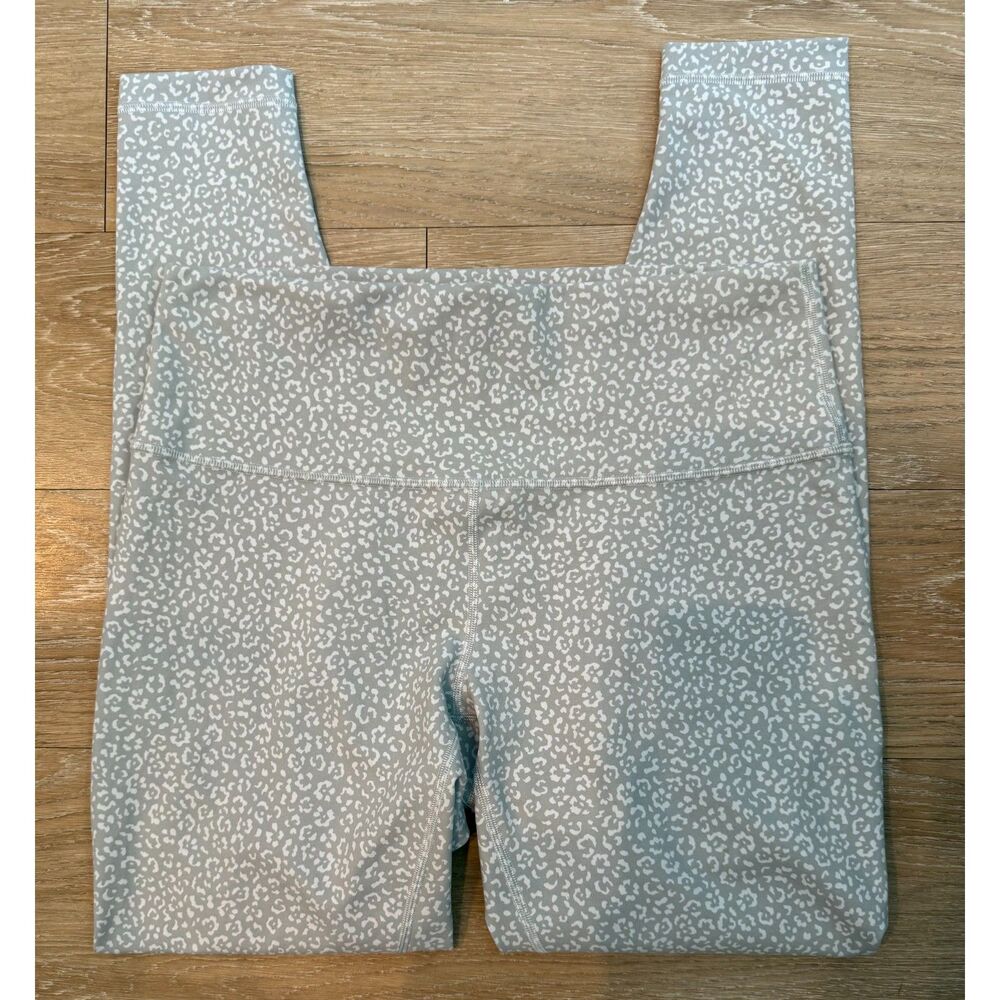 Lululemon Wunder Train High Rise Gray Leopard Print Leggings Size 12 - Picture 2 of 5